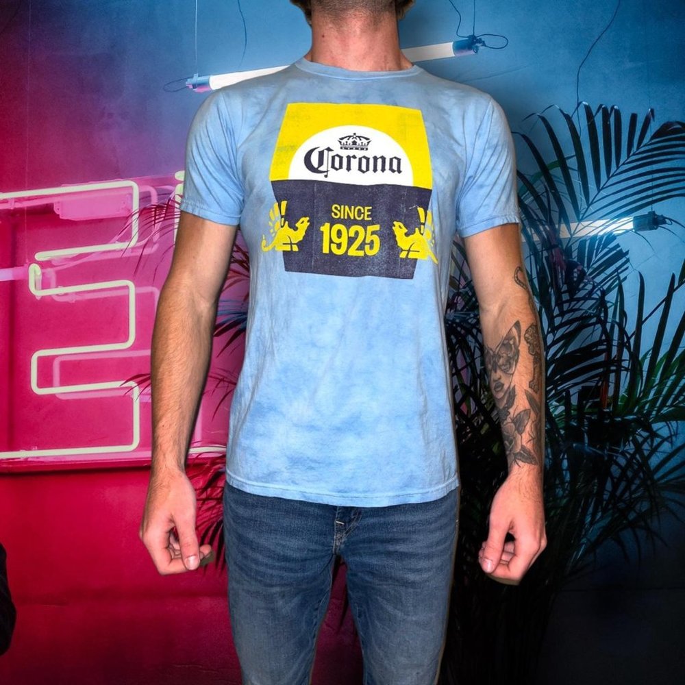 🔱🔥Mens Corona Since 1925 Graphic T-Shirt NWT🔥🔱